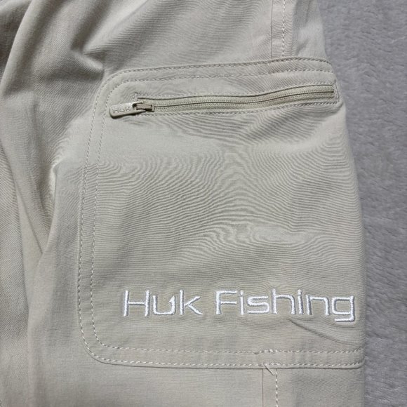 HUK Next Level 10.5" Fishing‎ Shorts Men’s M Beige Performance Stretch Cargo NWT - Picture 3 of 7